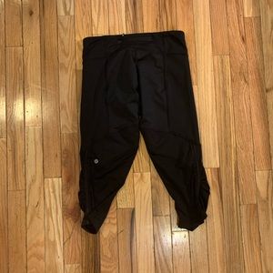 Lululemon women’s size 8 ruched leggings